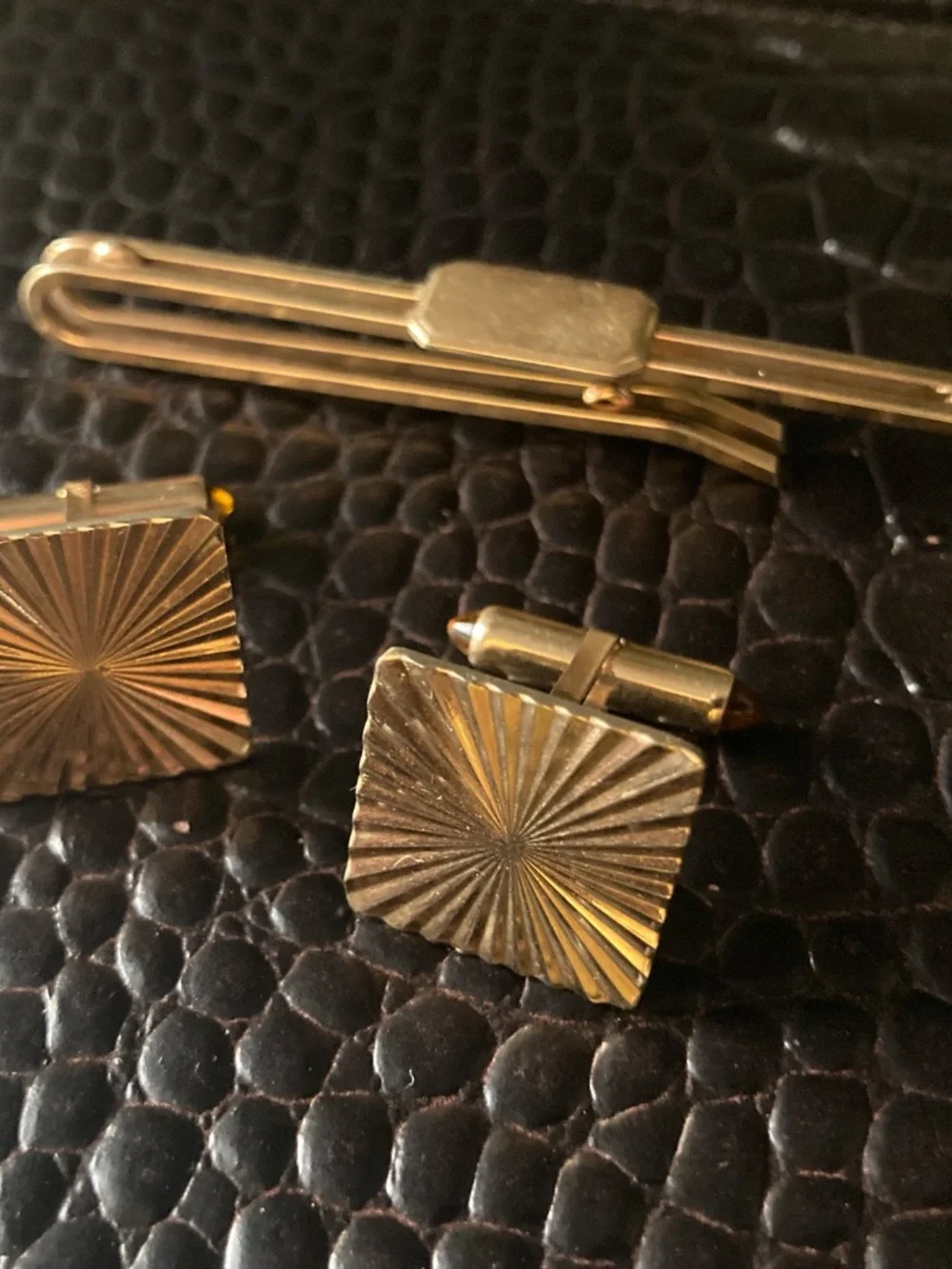 Vintage Krementz Gold Tone Sunburst Cufflinks&Tie Bar Set Mid Century
